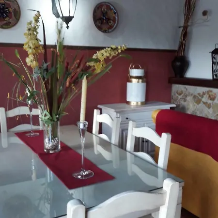 펜션 La Huerta Con Piscina Y Wifi 콘일데라프론테라