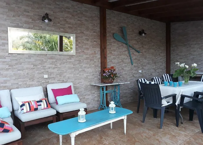 펜션 La Huerta Con Piscina Y Wifi *